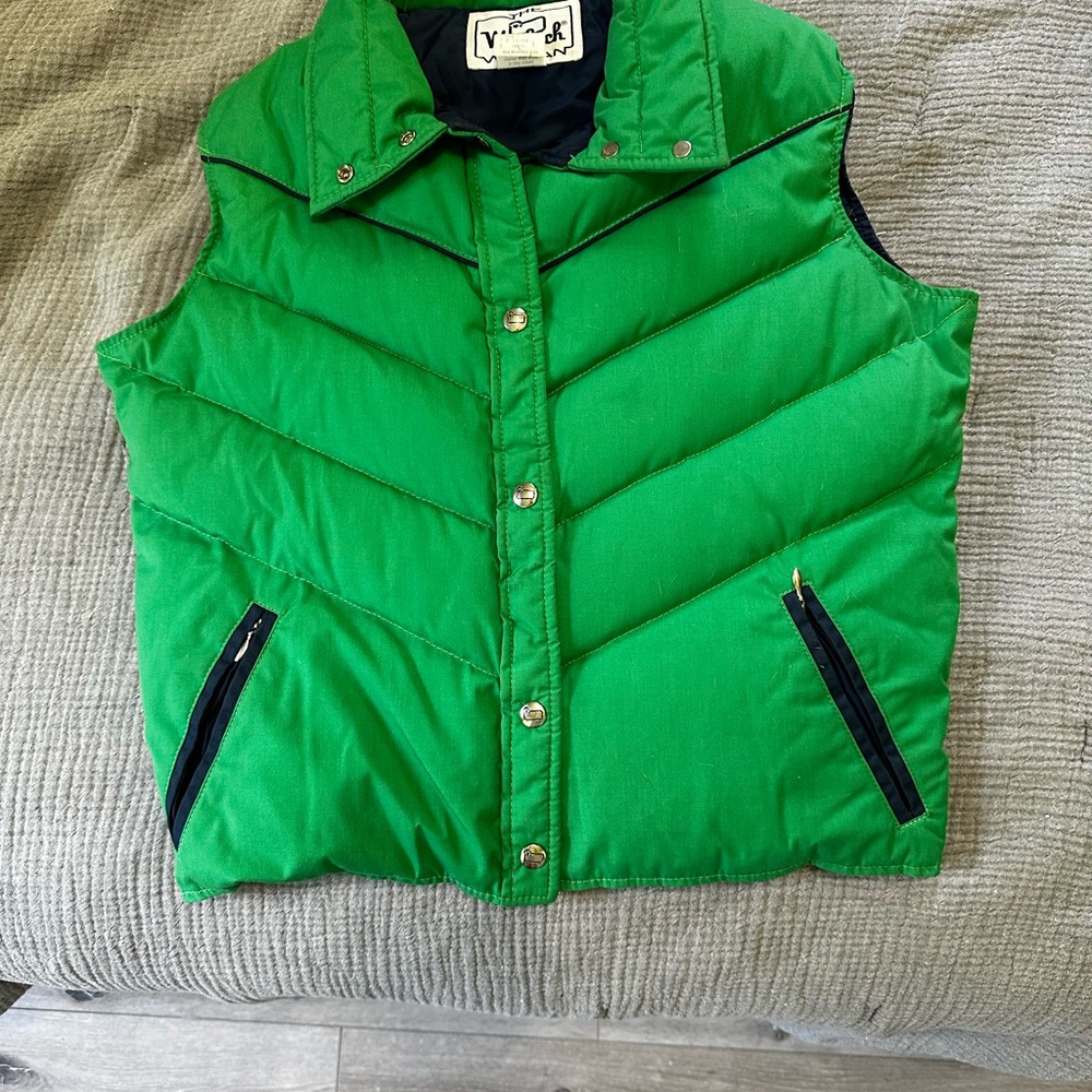 Vintage The Woolrich Brand Green and Navy Puffer Vest